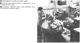 Монтаж радиоприёмников в сборочном цехе в предвоенные годы