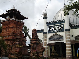 Struktur unik dari Masjid2 di Indonesia...!!!