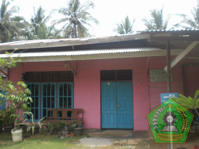 Rumah Kediaman Pendiri Sekaligus Pimpinan Yayasan Nurul Huda Dayo 