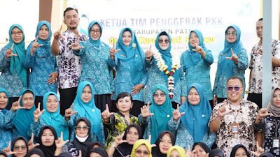 Ketua TP-PKK Pati Apresiasi Ibu PKK Gembong dalam Menggerakkan Program Literasi