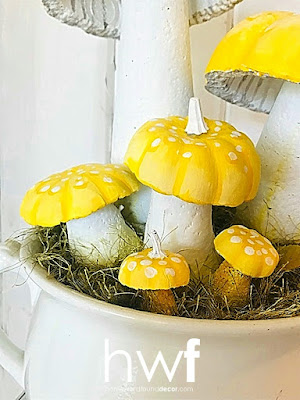 fall,pumpkins,painting,tutorial,home decor,colorful home,DIY,diy decorating,decorating,re-purposing,mushrooms, 'shroomkins,pumpkin mushrooms,fall home decor,autumn home decor,diy pumpkins,diy pumpkin decor.