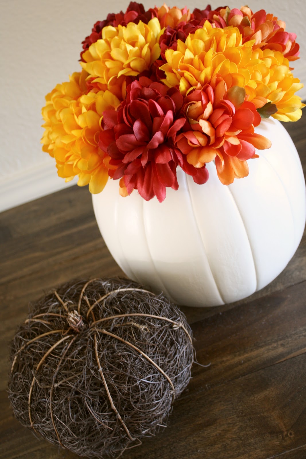 Cheap Pumpkin Planter {$1 Plastic Pumpkin Makeover