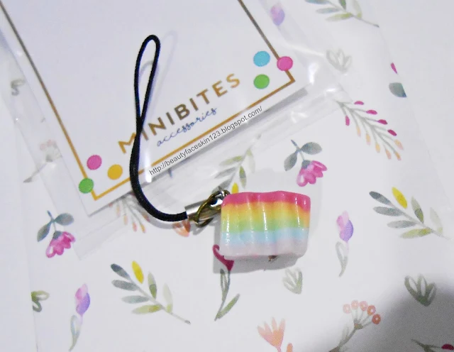 CUBECRATE JULY 2016 MiniBites kuih lapis keychain