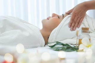 Artikel, Massage Wajah, Massage Wajah Adalah, Manfaat Dari Massage Wajah, Teknik Massage Wajah, Frekuensi dan Durasi Massage Wajah, Alat Massage Wajah