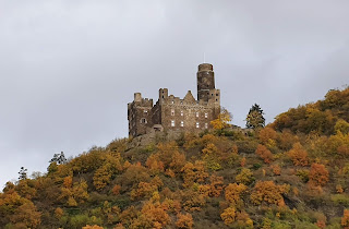 River Cruise entlang der Rheinromantik, Burgen, Loreley, Entschleunigung