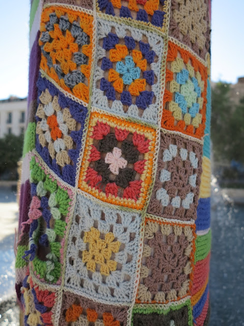 ByHaafner, crochet, granny square, yarn bomb, Lisbon, bright