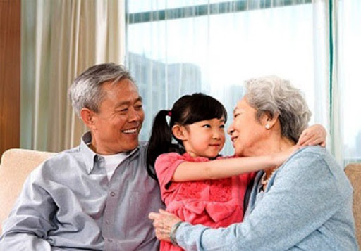 Những chia sẻ giúp bạn chăm sóc người cao tuổi tại nhà
