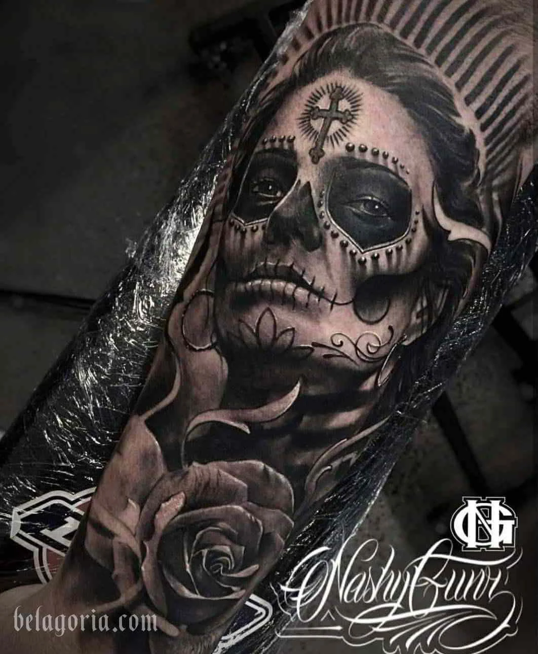 Tatuaje espectacular en estilo realista