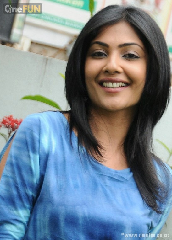 Kamalinee Mukherji Latest Stills unseen pics