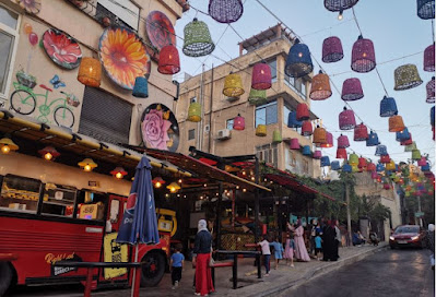 Rainbow Street, Ammán, Jordania.