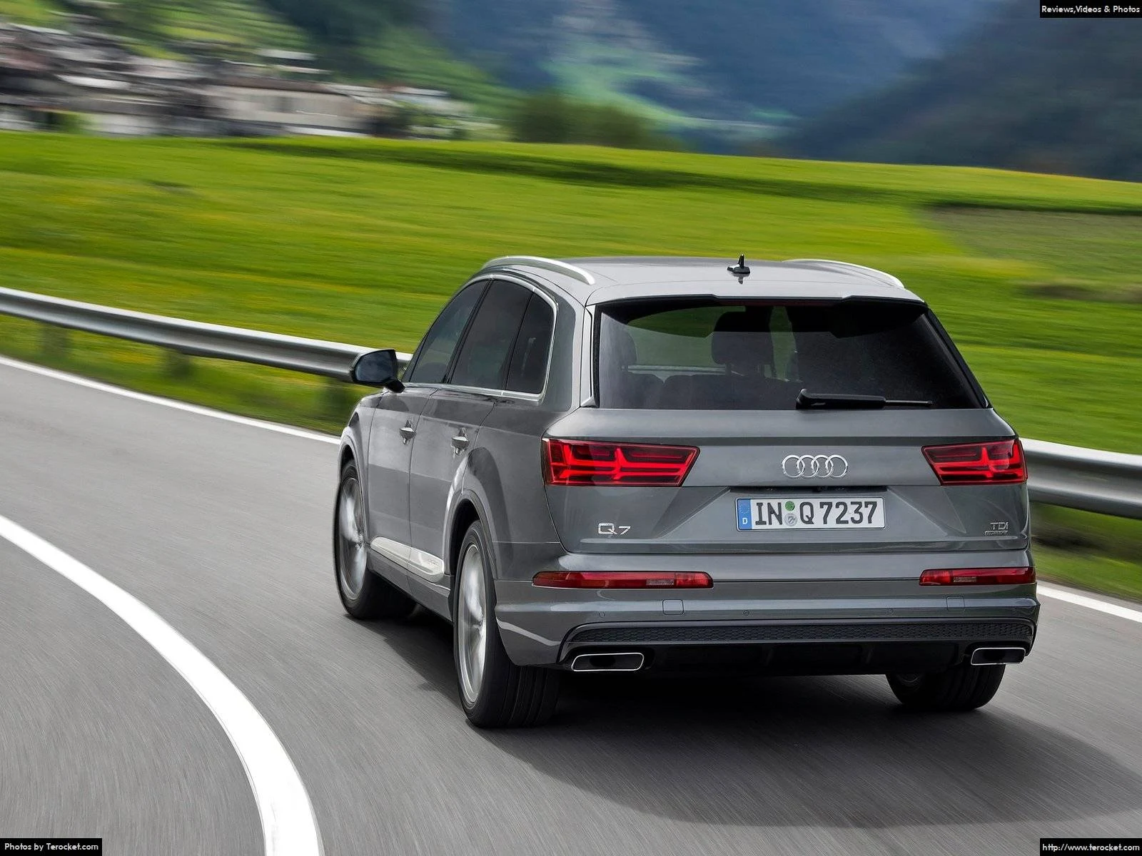 Hình ảnh xe ô tô Audi Q7 2016 & nội ngoại thất