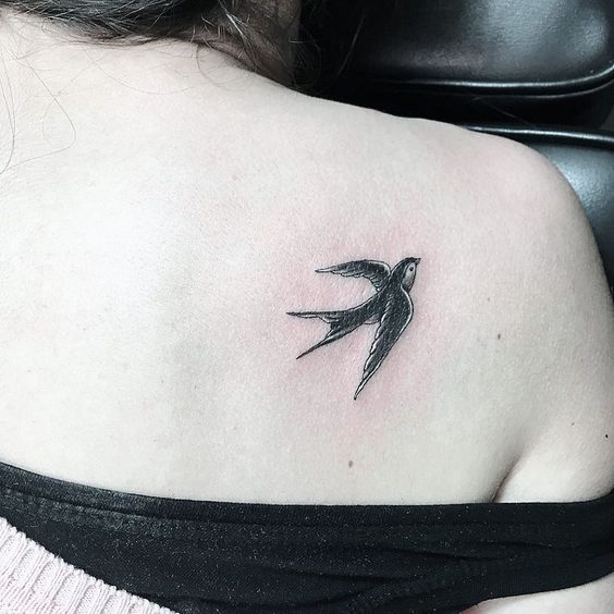 Tatuagens de aves para as mulheres 