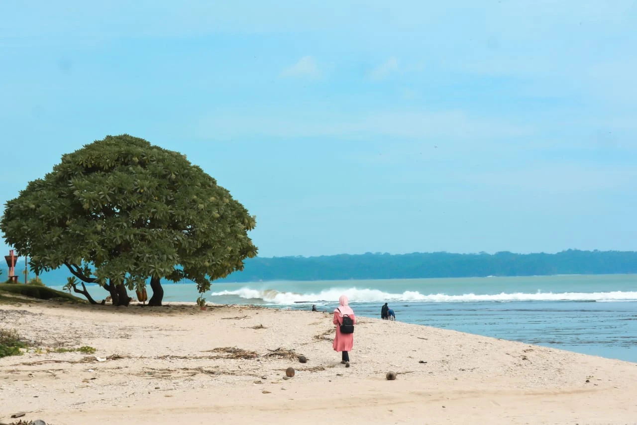 romantisme pantai karapyak