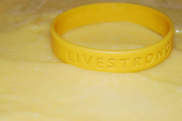 Bracelet Livestrong Yellow5