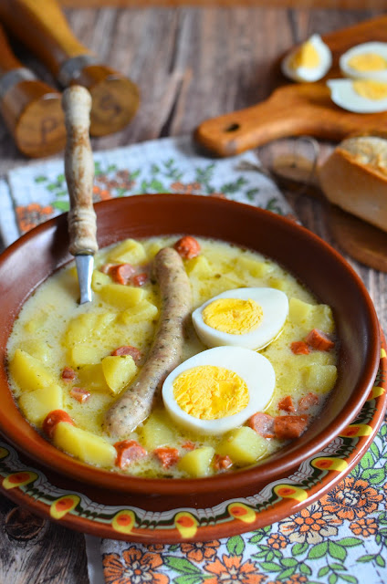 Zupa chrzanowa z boczkiem, kiełbasą i ziemniakami