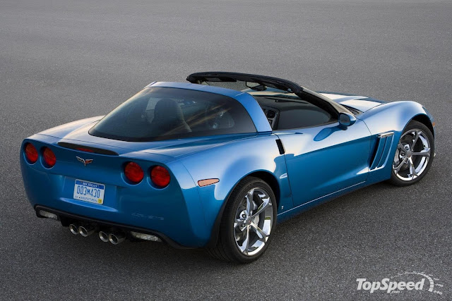 Chevrolette corvette blue 2013