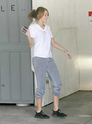 Miley Cyrus Pilates Class Pics