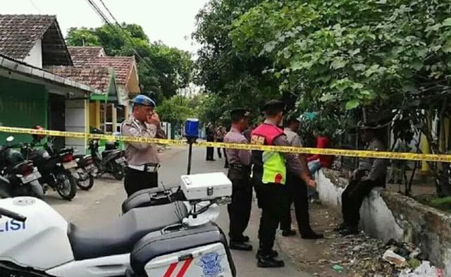 Pelaku Peledakan Bom Sempat Lempar Bom Ke Arah Anggota Polisi