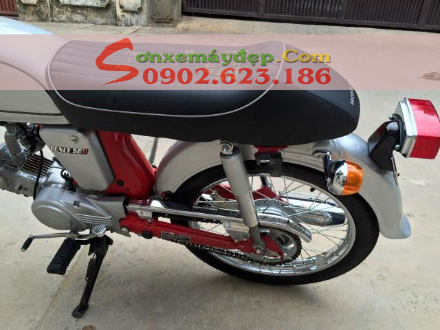 Sơn xe Honda CD50 màu đỏ bạc cực đẹp