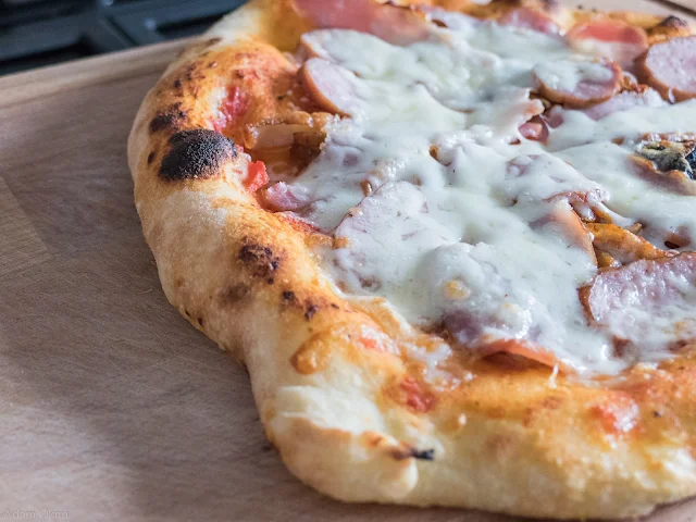 przepis na pizzę w stylu neapolitańskim