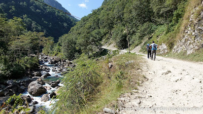 Nepal Poon Hill Naya pul to Tikhedhunga route along river