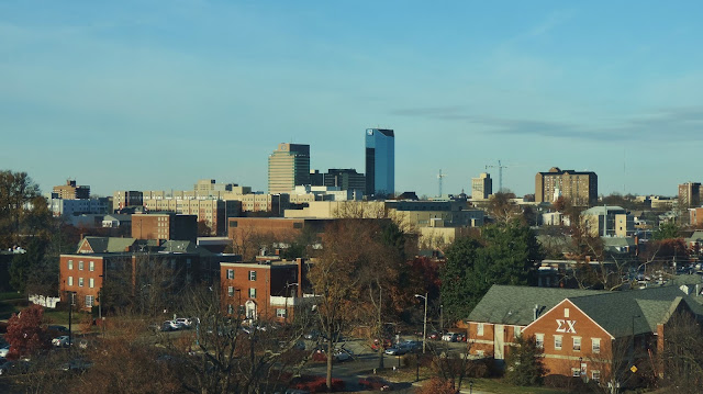 Travel with Kevin and Ruth!: Finally, a visit to downtown Lexington