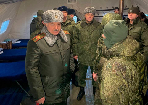 Belarus' Lukashenko Visits Russian Troops, Declares "Common Cause"