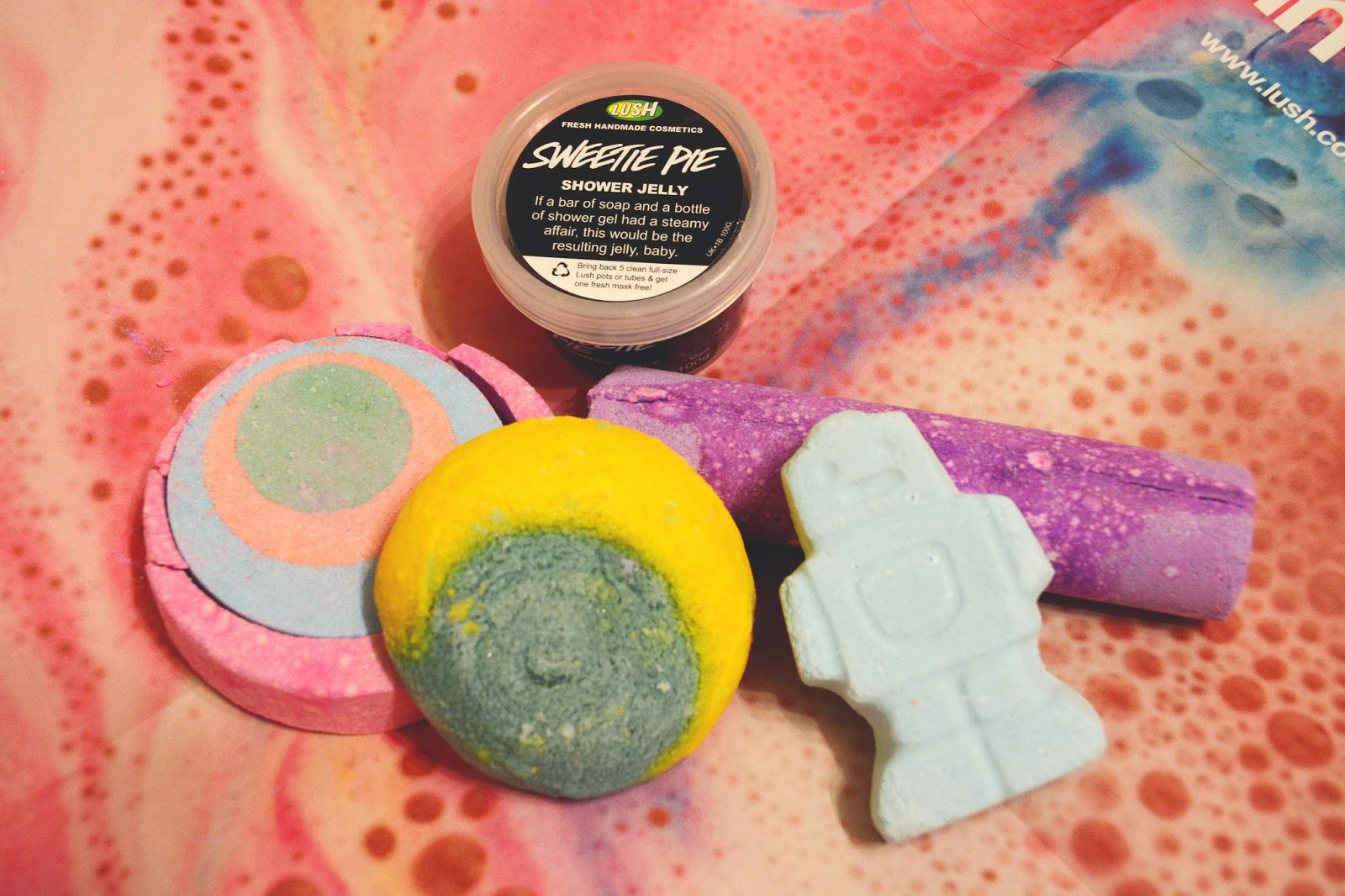 Lush, Haul, Granny Takes a Dip, Sweetie Pie, Northern Lights, Christmas Eve, Baby Bot, Bath Bomb, Lush Cosmetics, Shower Jelly