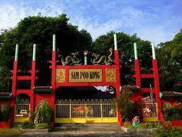 akcayatour, Travel Malang Semarang, Kuil Sam Poo Kong, Travel Semarang Malang