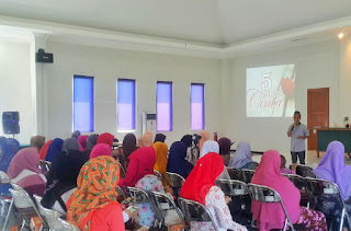 Ceramah Agama Maulid Nabi Muhammad SAW Sekaligus Hari Ibu (Video)