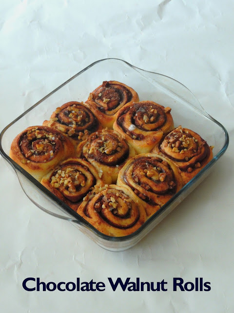 Walnut Rolls with chocolate, chocolate walnut rolls