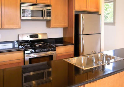 Kitchendesign on New Home Accessories Small Kitchen Design Plan In A Small Space
