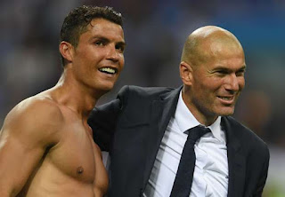 Cristiano Ronaldo Sanjung Kepemimpinan Zinedine Zidane Sebagai Pelatih Terbaik