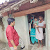 कुपोषित बच्चों का हाल-चाल जानने घर - घर पहुंचे सीईओ... बच्चों का ठीक ढंग से रखने के दिए समझाईश... 