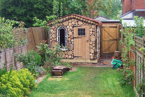 Garden Hut Design - Modern Home Exteriors