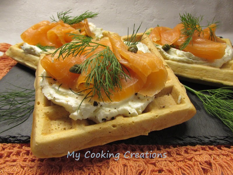 Солени гофрети с пушена сьомга и млечен крем * Waffle con salmone affumicato e formaggio