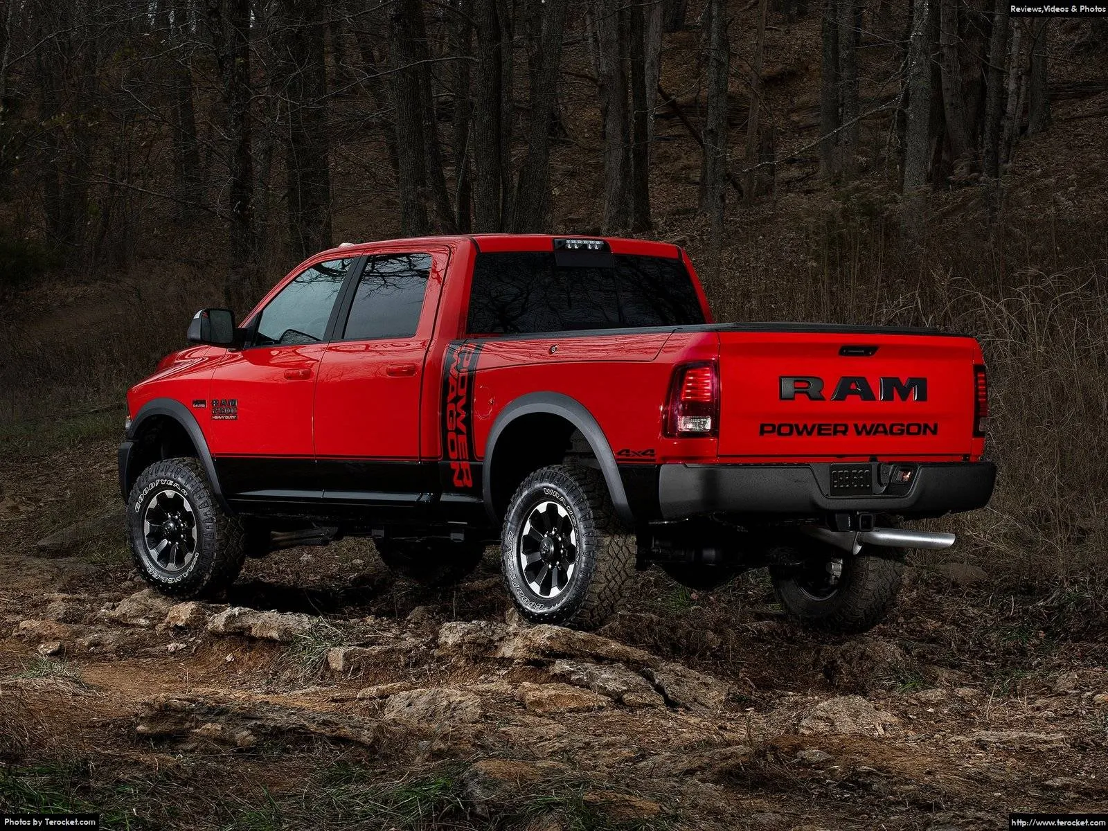 Hình ảnh xe ô tô Ram Power Wagon 2017 & nội ngoại thất