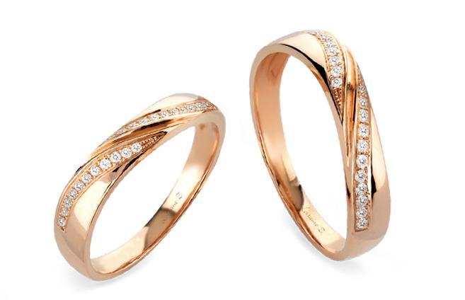 Singapore's Girly Wedding Bands