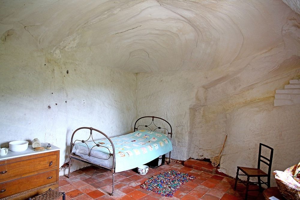 holy-austin-rock-house-kinver-7