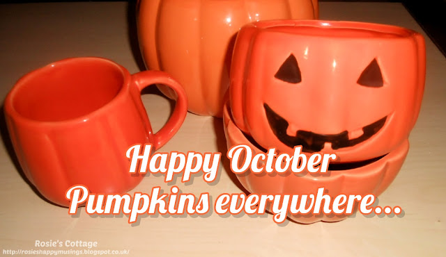 Happy October - Pumpkins, pumpkins everywhere🎃🎃🎃