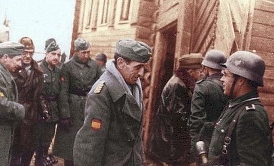 Spanish Blue Division color photos of World War II worldwartwo.filminspector.com