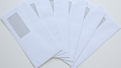 six enveloppes