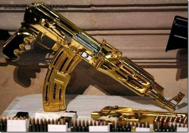 Armas de Ouro de Saddam Hussein (18)