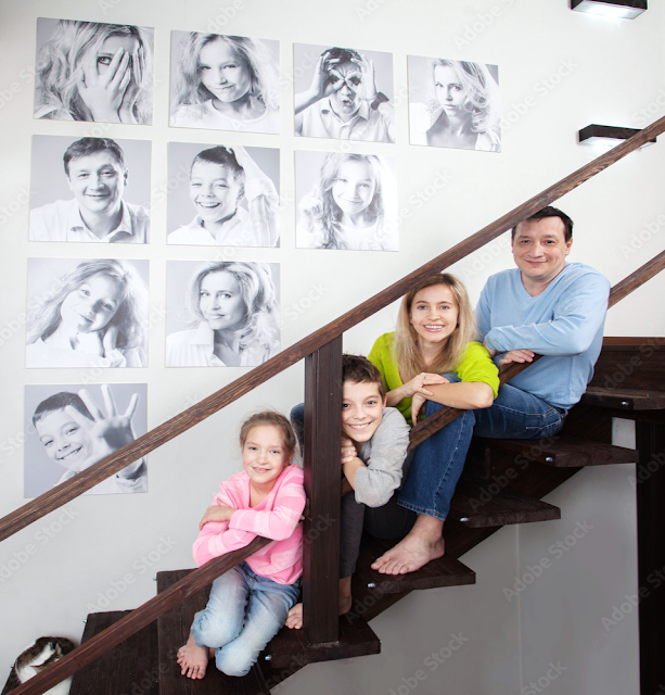Vaastu Tips for Decorating Your Home with Family Photos