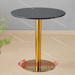 Mẫu bàn tròn cafe decor chân inox mạ vàng mặt sắt màu đen tại HCM