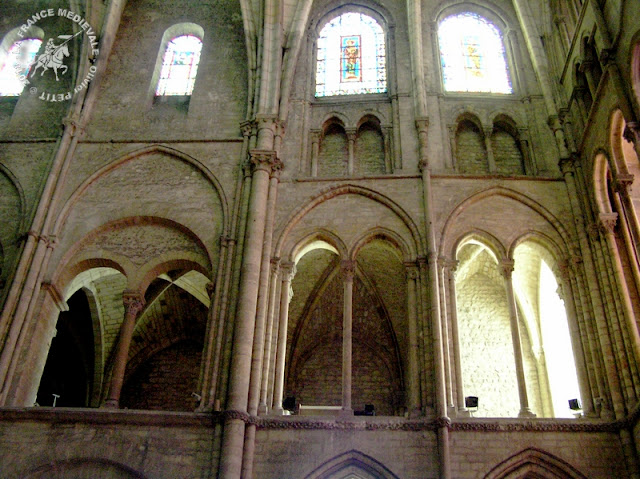 REIMS (51) - Basilique Saint-Remi (XIe-XVe siècles) (Intérieur)