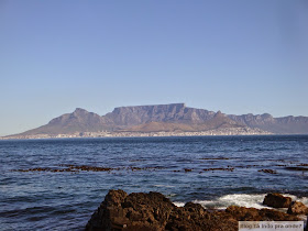 Table Mountain e Cidade do Cabo vista da Robben Island