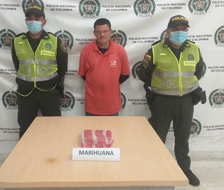 hoyennoticia.com, Lo cogieron en Riohacha con media libra de marihuana