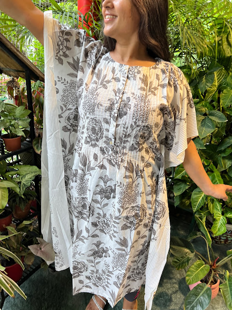 Cotton kaftan. Available in all sizes.