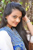 Nikitha Narayan new glam pics-thumbnail-32